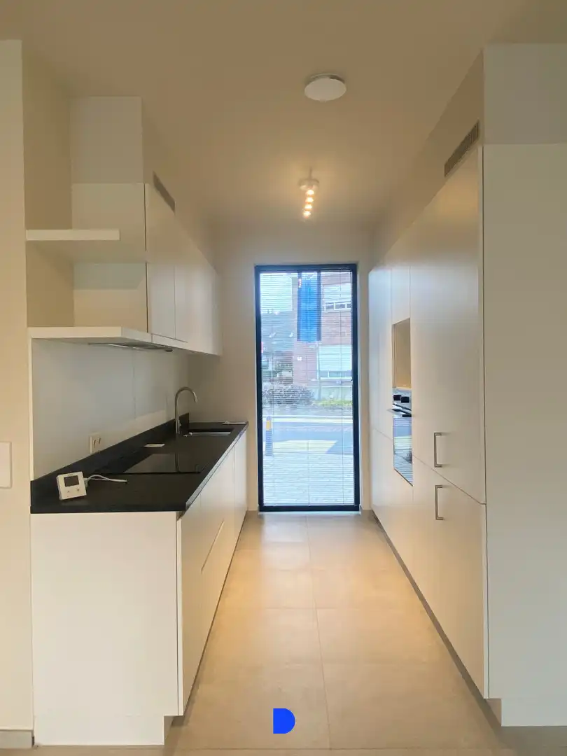 Prachtige nieuwbouwwoning in het centrum van Oostnieuwkerke foto 3