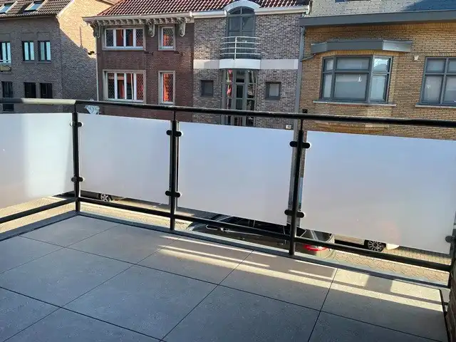 Ruim en energiezuinig appartement met twee terrassen en parking foto 13