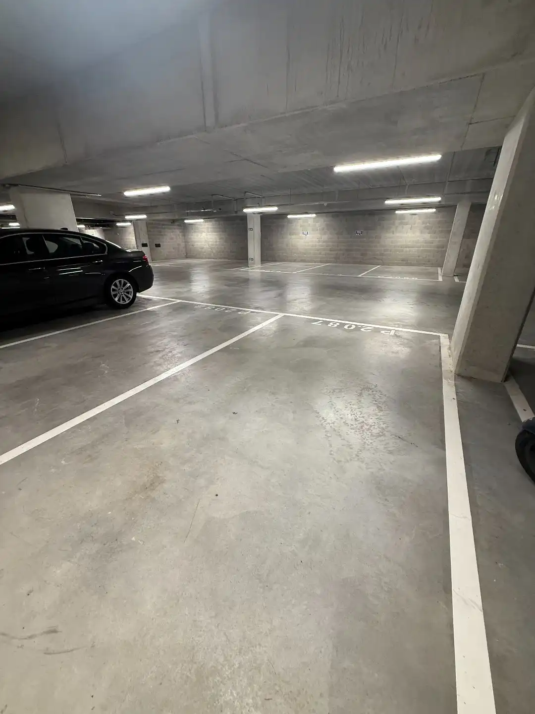 AUTOSTAANPLAATS VLAKBIJ ZEEDIJK foto 4