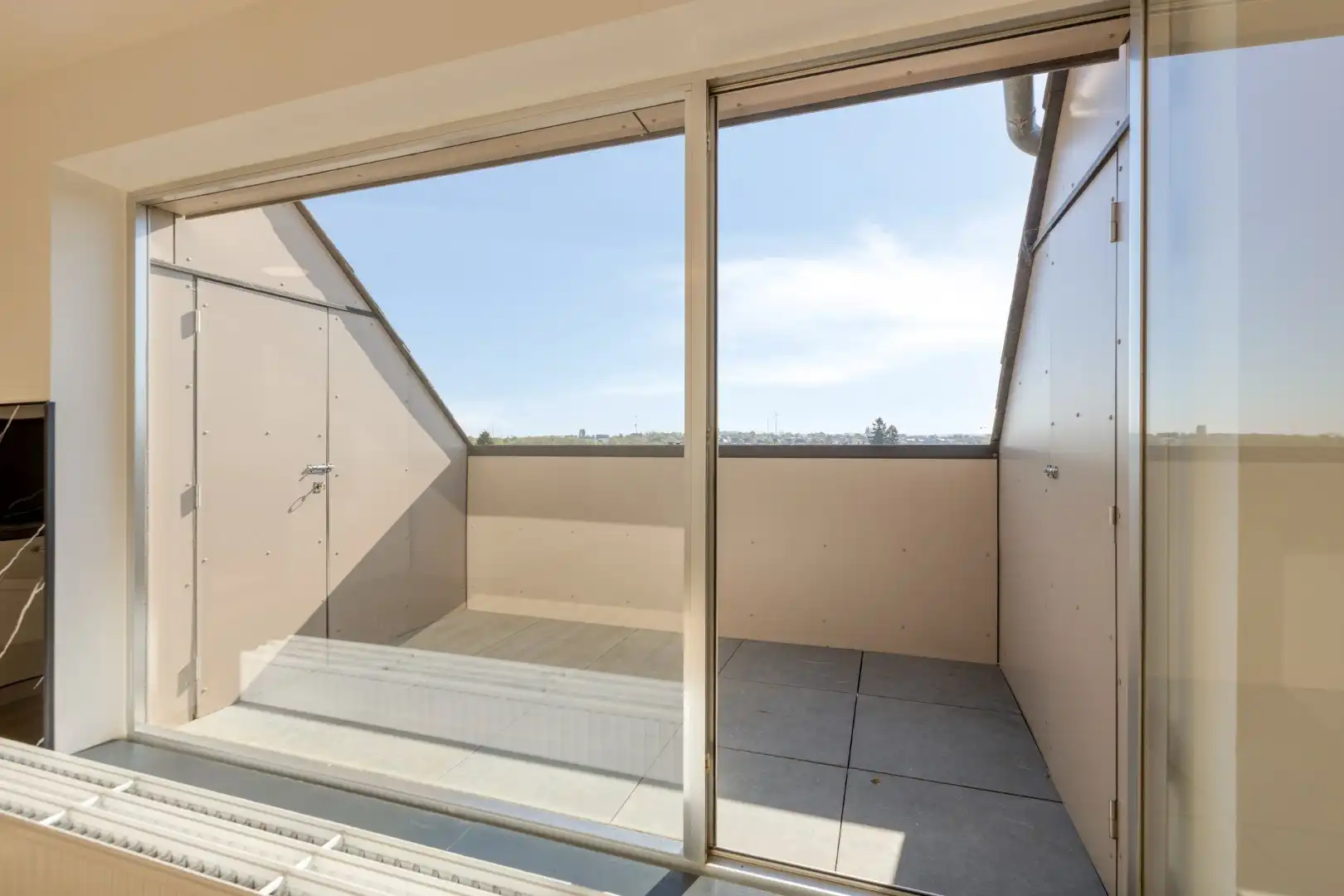 Knap vernieuwd appartement met dakterras en lift - energielabel B foto 2