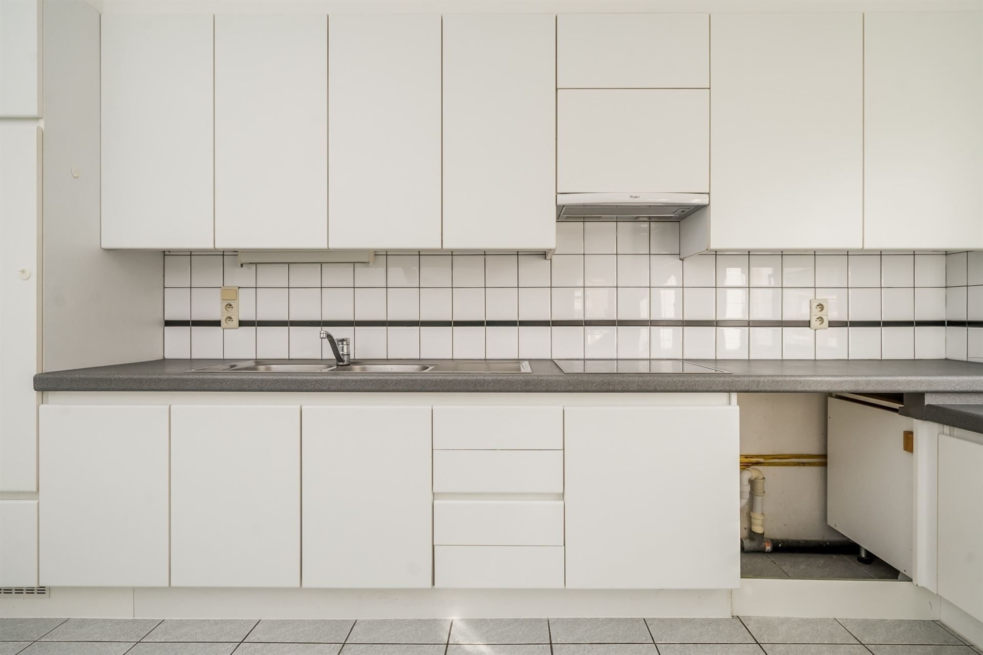 Instapklaar appartement met 2 slaapkamers en een privétuin foto 6