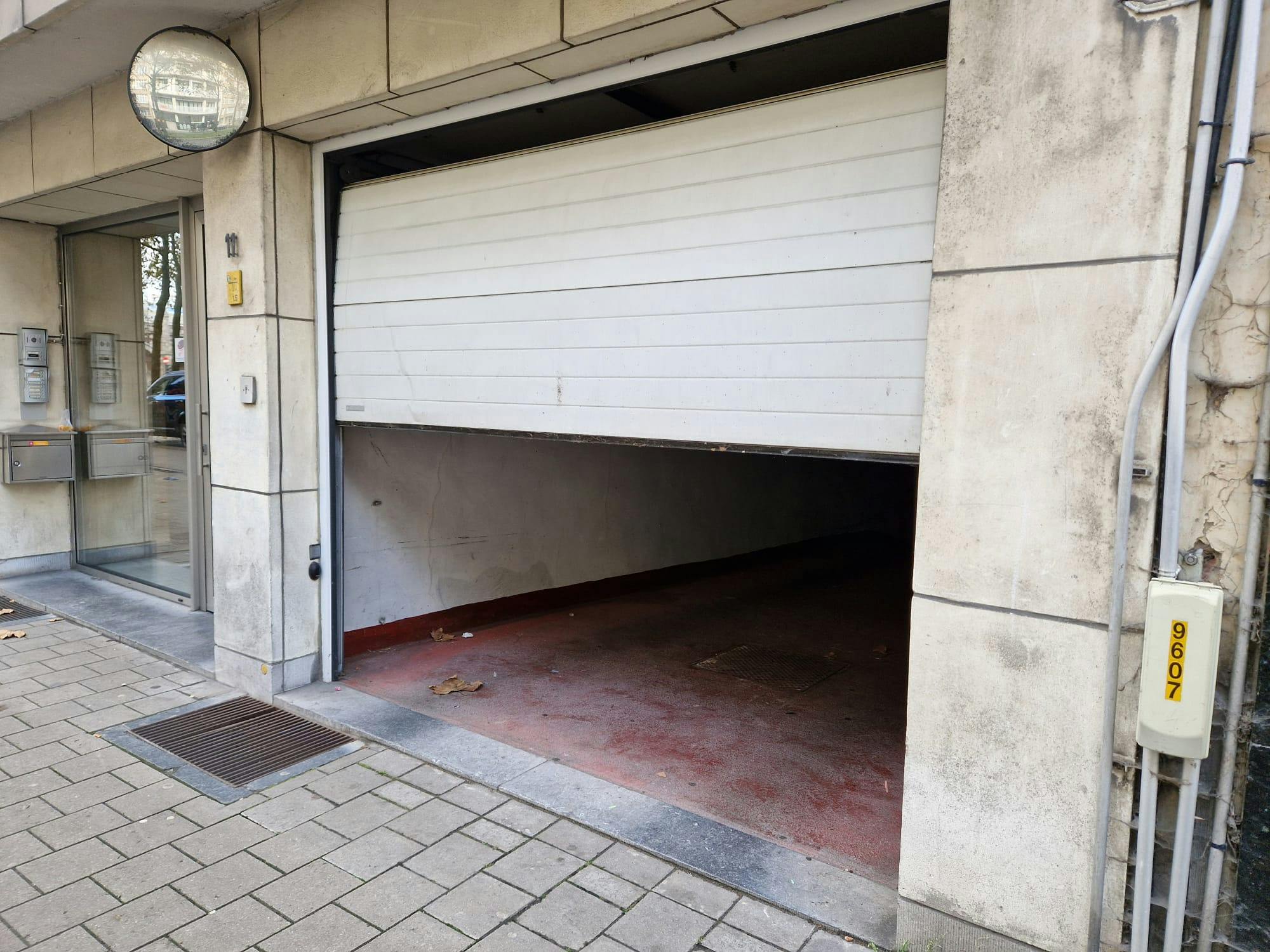 Autostaanplaatsen te koop op centrale locatie in Antwerpen foto 4