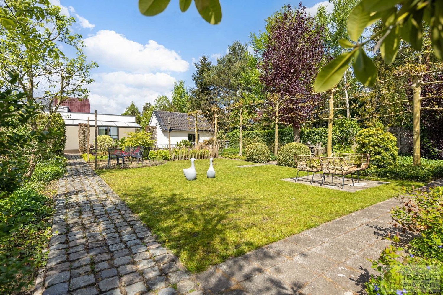 IDEALIS VASTGOED – Prachtige, stijlvolle woning mét B&B-gedeelte, van maar liefst +-315m² foto 42