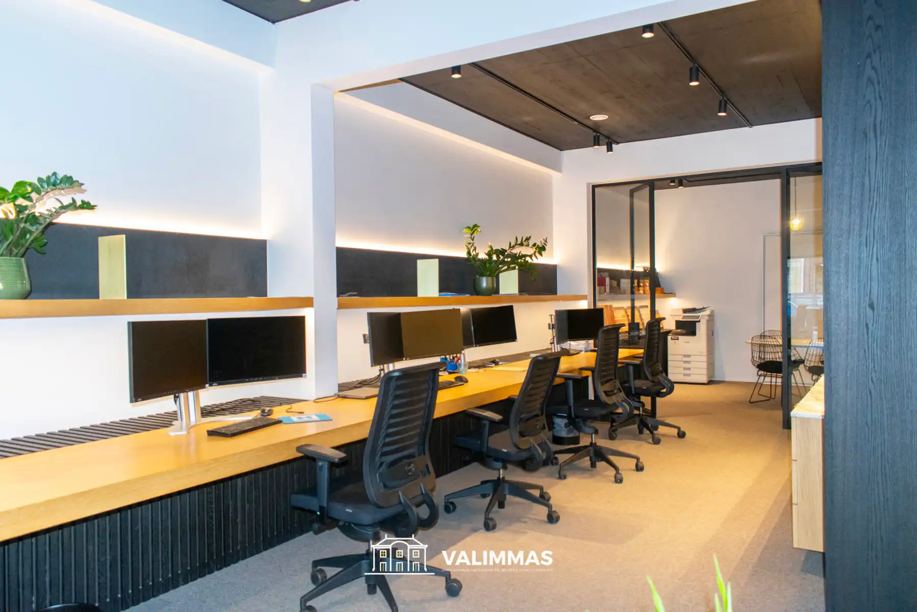 Bijzonder stijlvol ingerichte praktijk- of kantoorruimte... foto 5