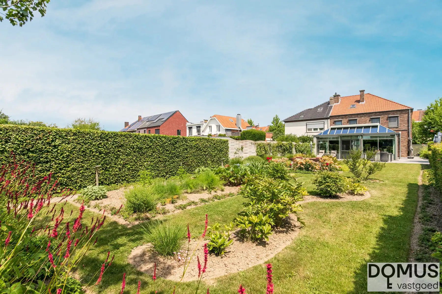 Instapklare 3-gevelwoning op topligging foto 21