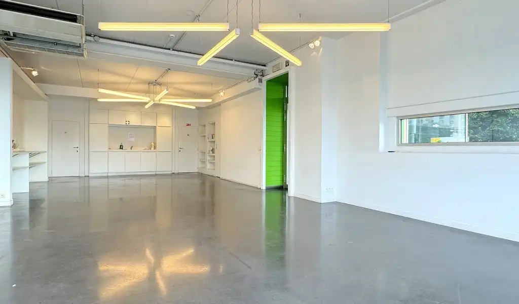 Winkel te huur aan Kortrijksestw in Sint-Denijs-Westrem foto 3