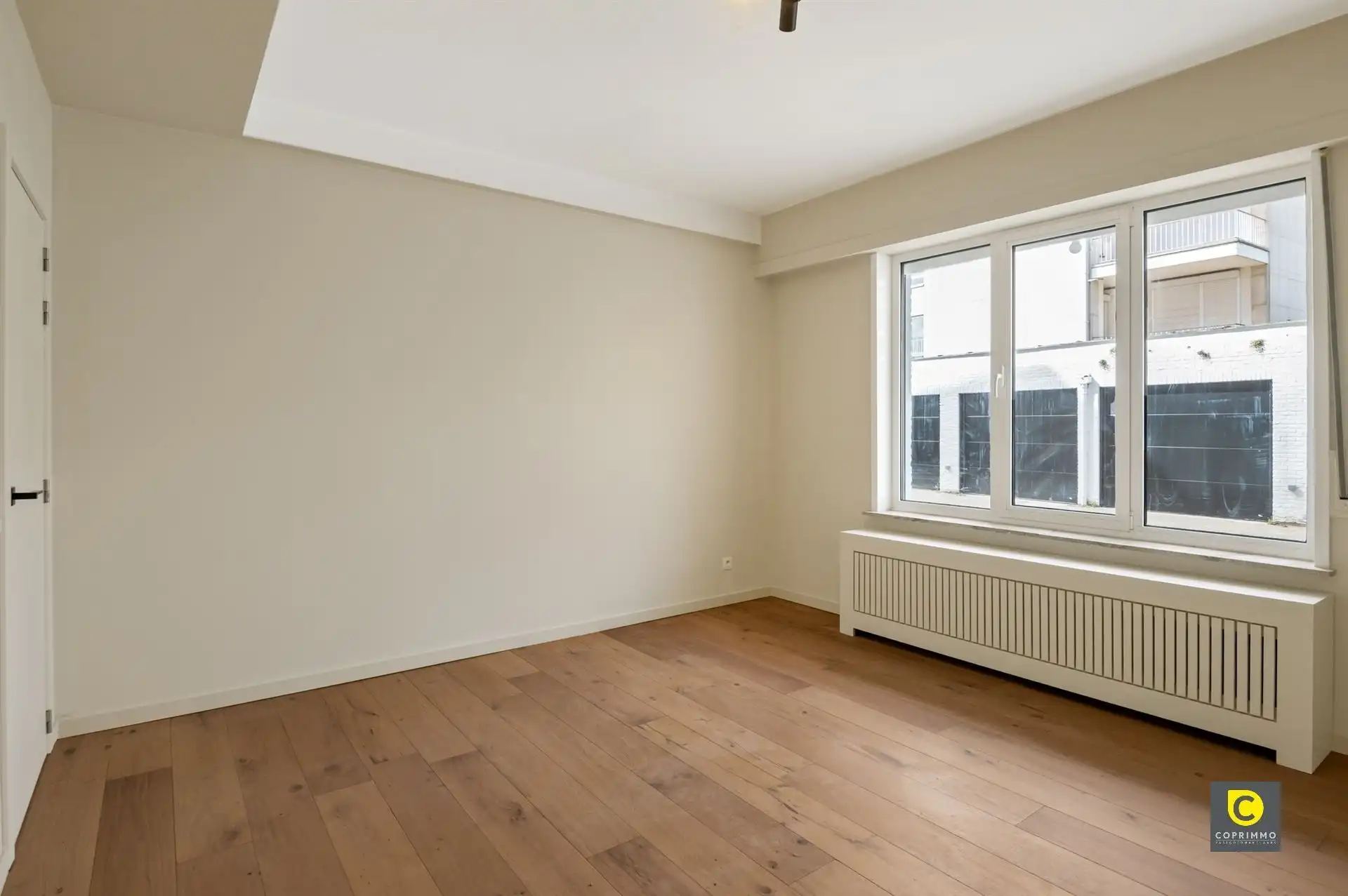 Hoogwaardig gerenoveerd 3 slpk app met P foto 10