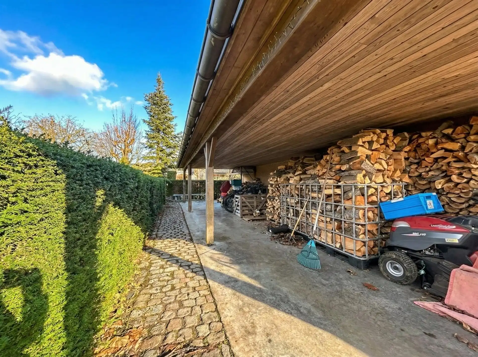 Prachtige villa met 4 slaapkamers, garage en bijgebouw op perceel van 2478m² foto 19