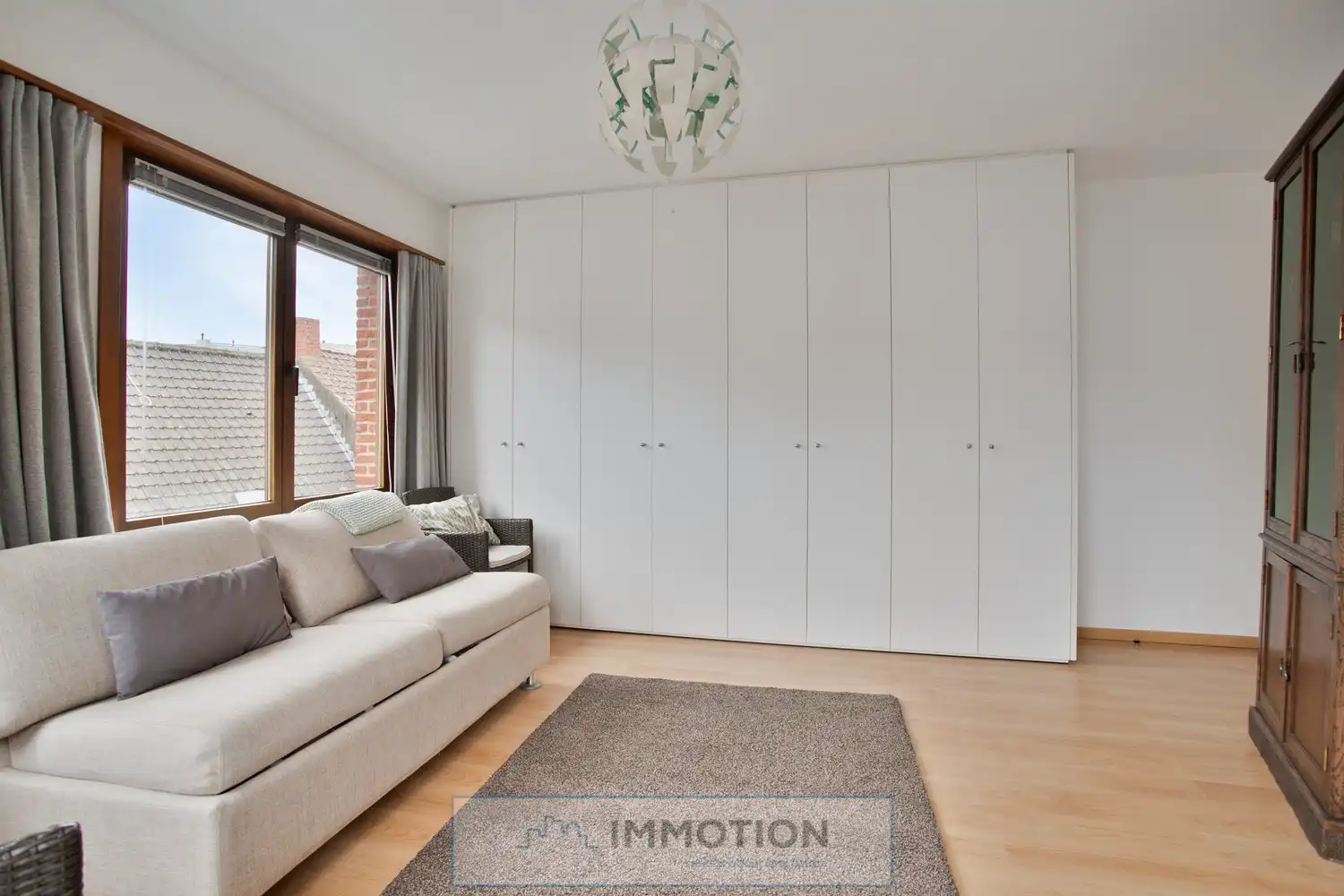 Unieke hoekwoning met twee vergunde appartementen foto 20