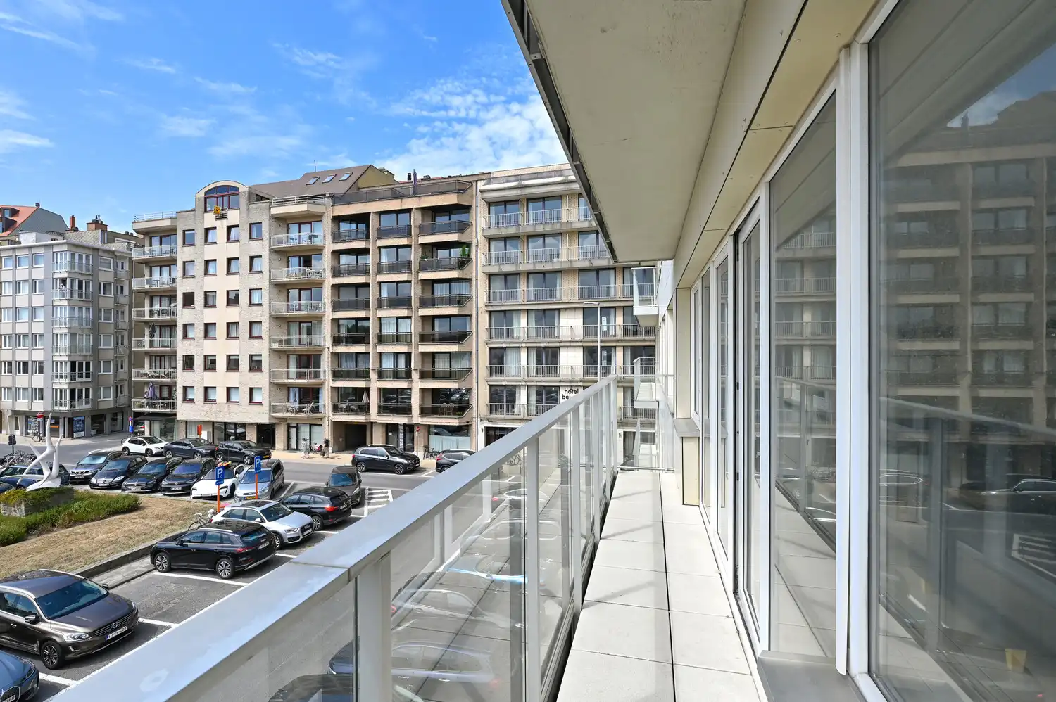 Hoekappartement met vijf slaapkamers op toplocatie in Duinbergen foto 24