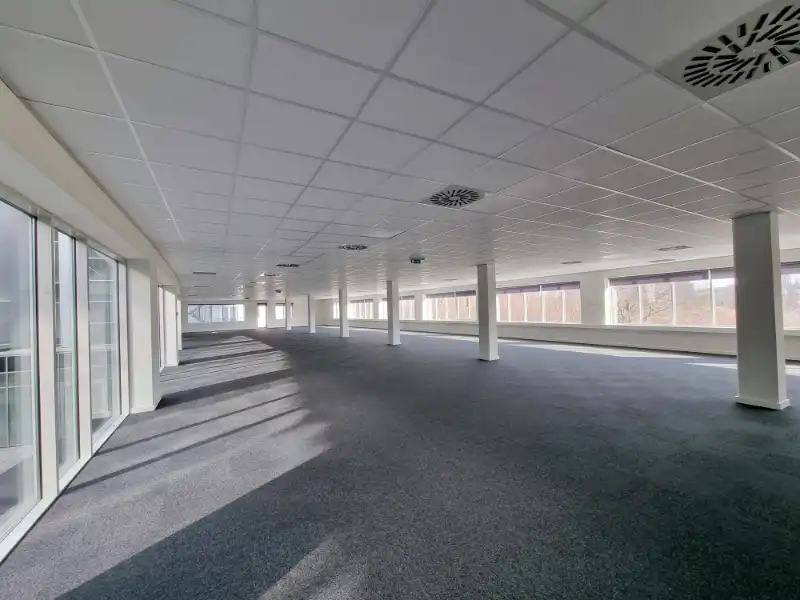 Kantoorruimte te huur foto {{pictureIndex}}