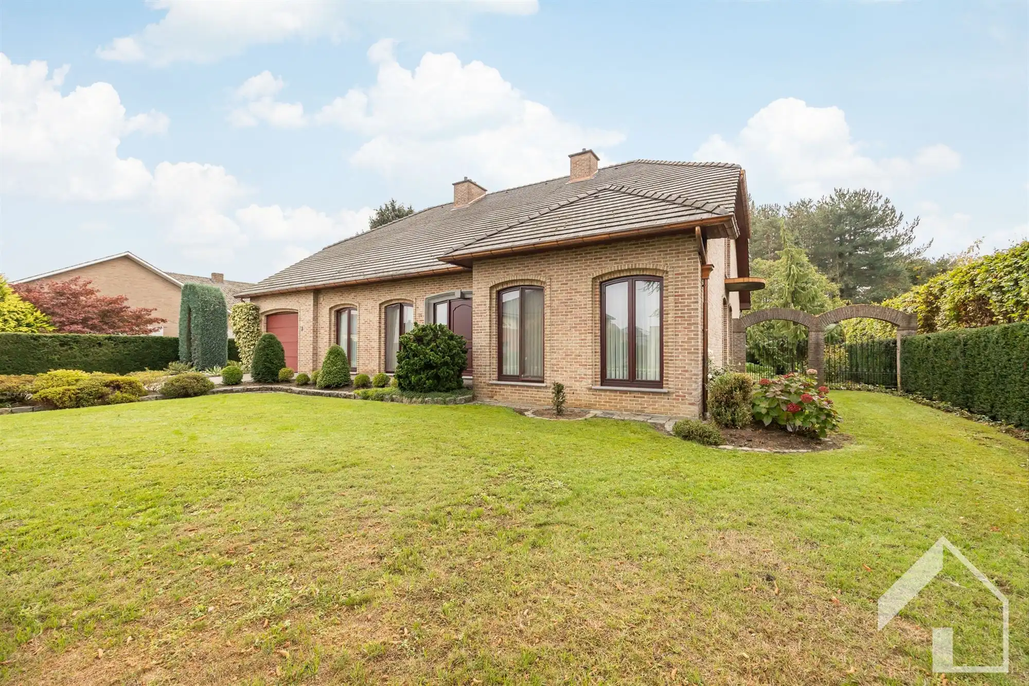 Ruime verzorgde woning in een rustige buurt  foto 3