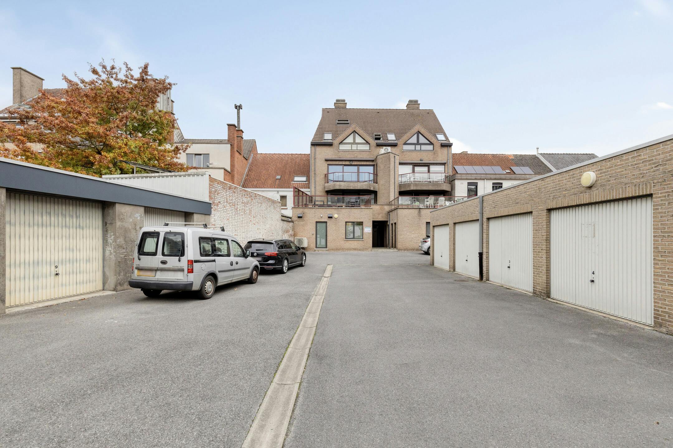 Gerenoveerd appartement te koop in centrum Waregem foto 14