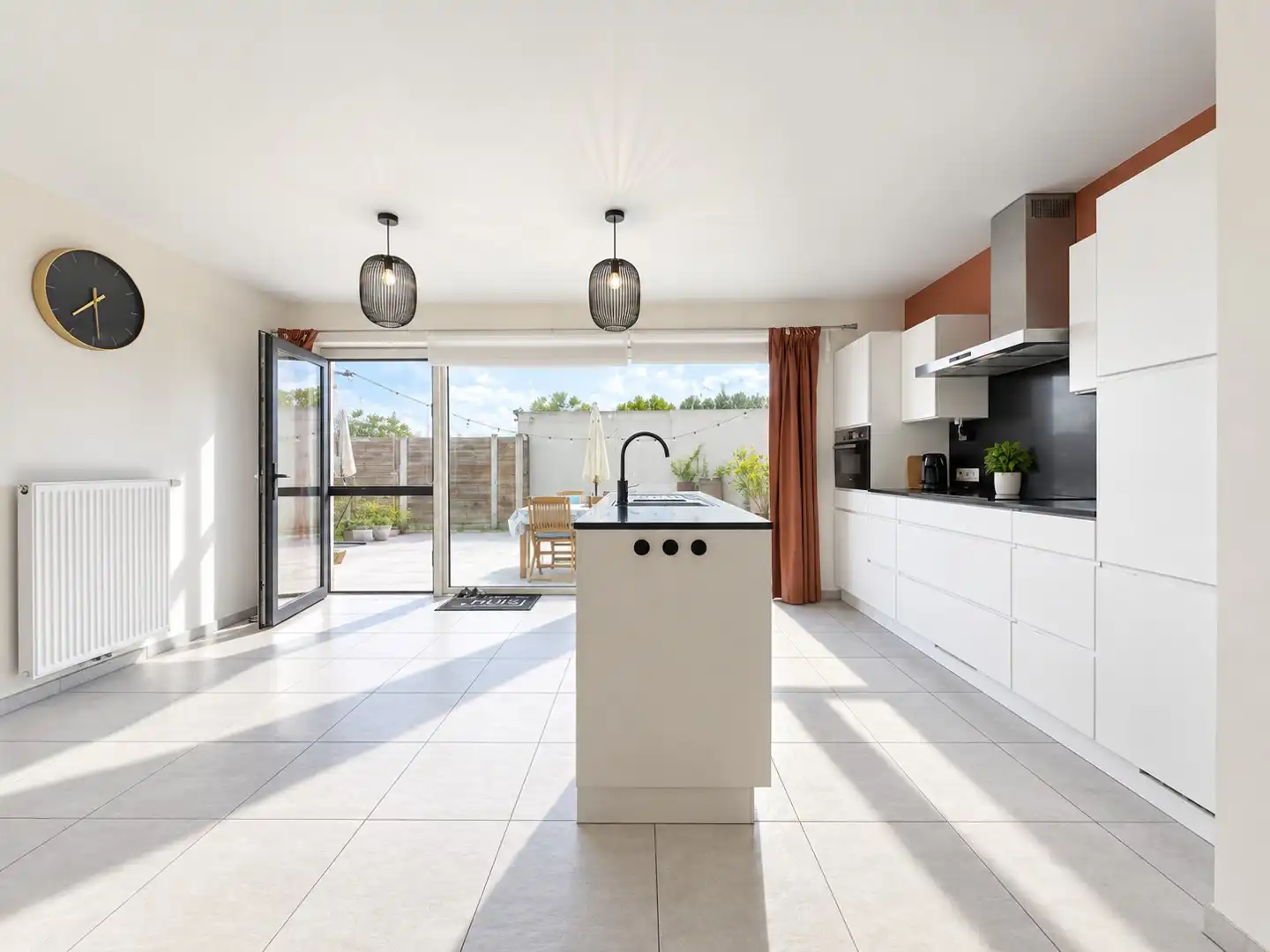 Ruim gelijkvloers appartement (127 m²) met gróót terras, garage én staanplaats foto 8