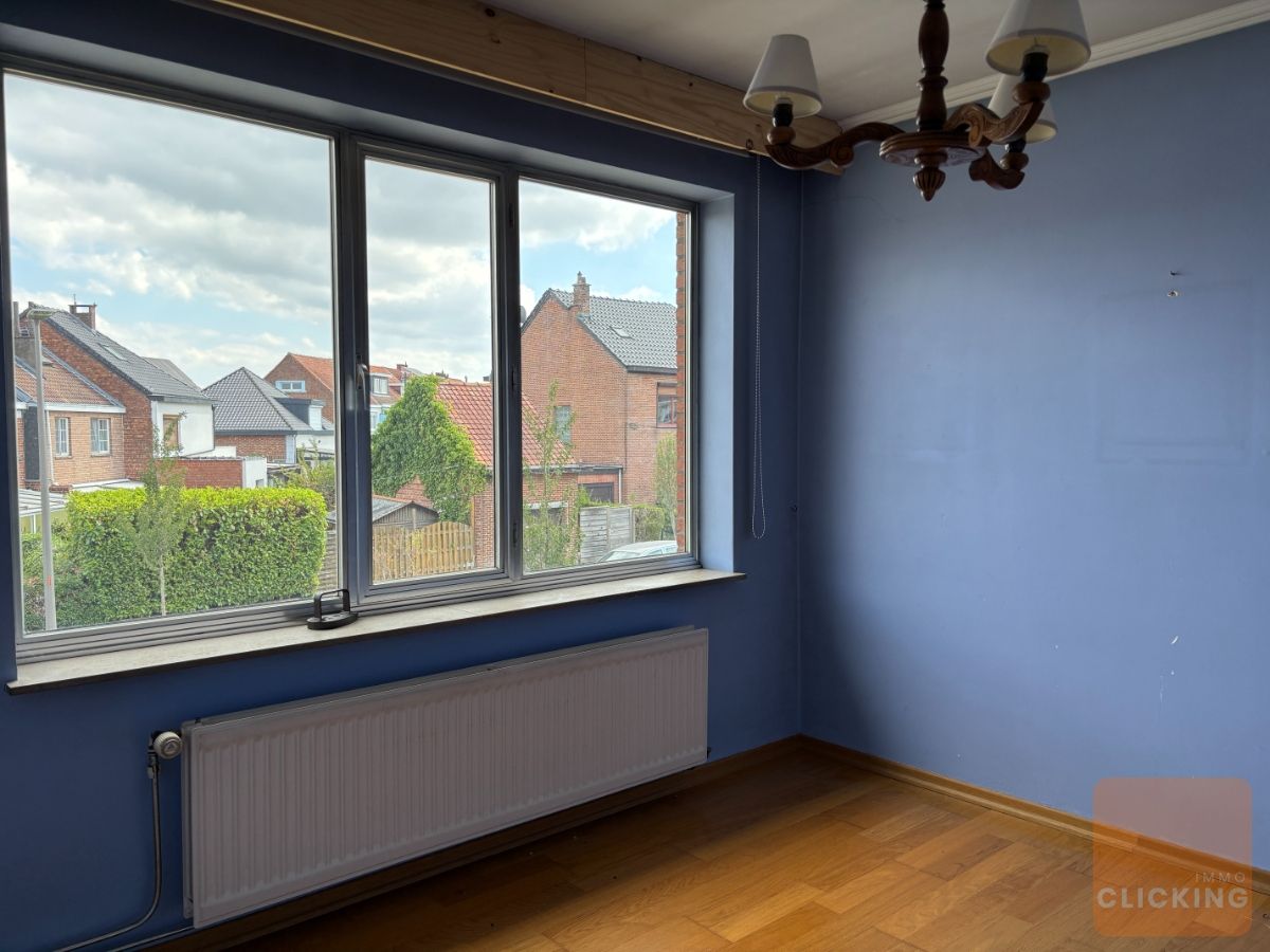 Charmante halfopen woning met stadstuintje foto 4