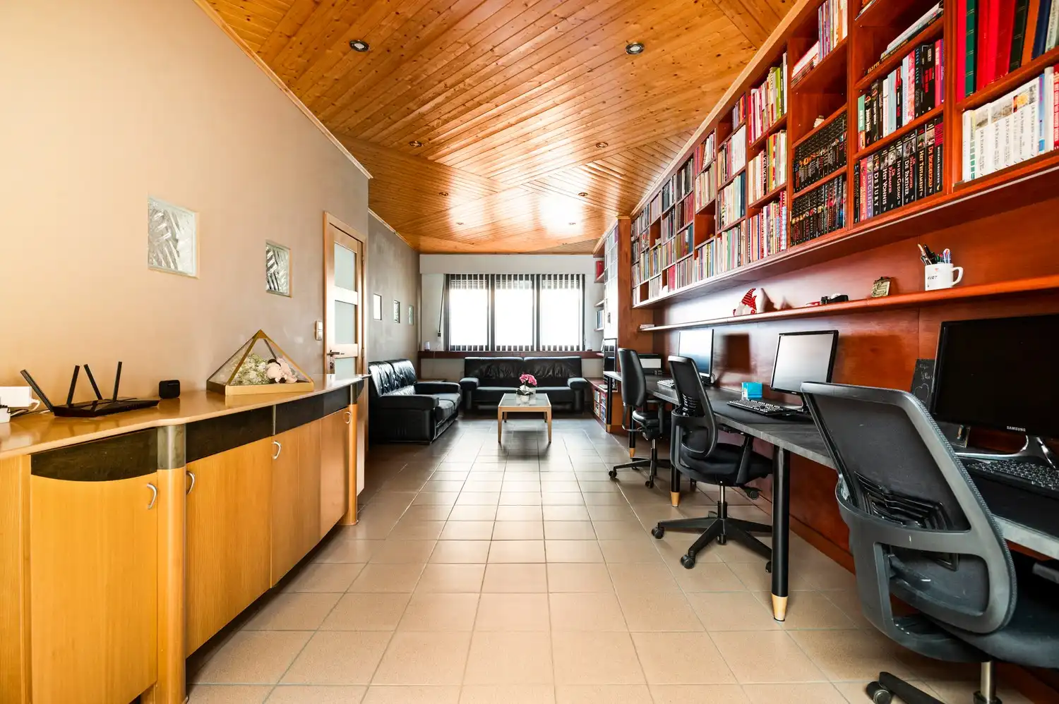 Gezellige woning met 3 slaapkamers en tuin met vijver in Wijnegem foto 5