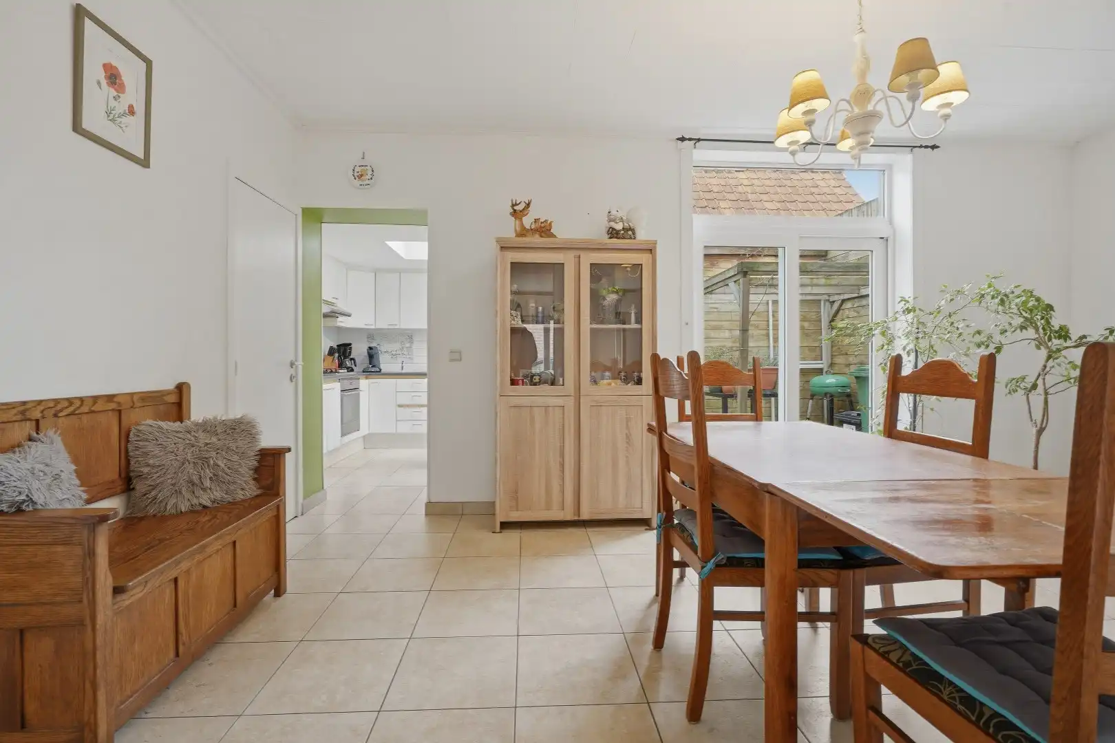 Instapklare woning in hartje Diksmuide, met zicht op het stadspark! foto 5