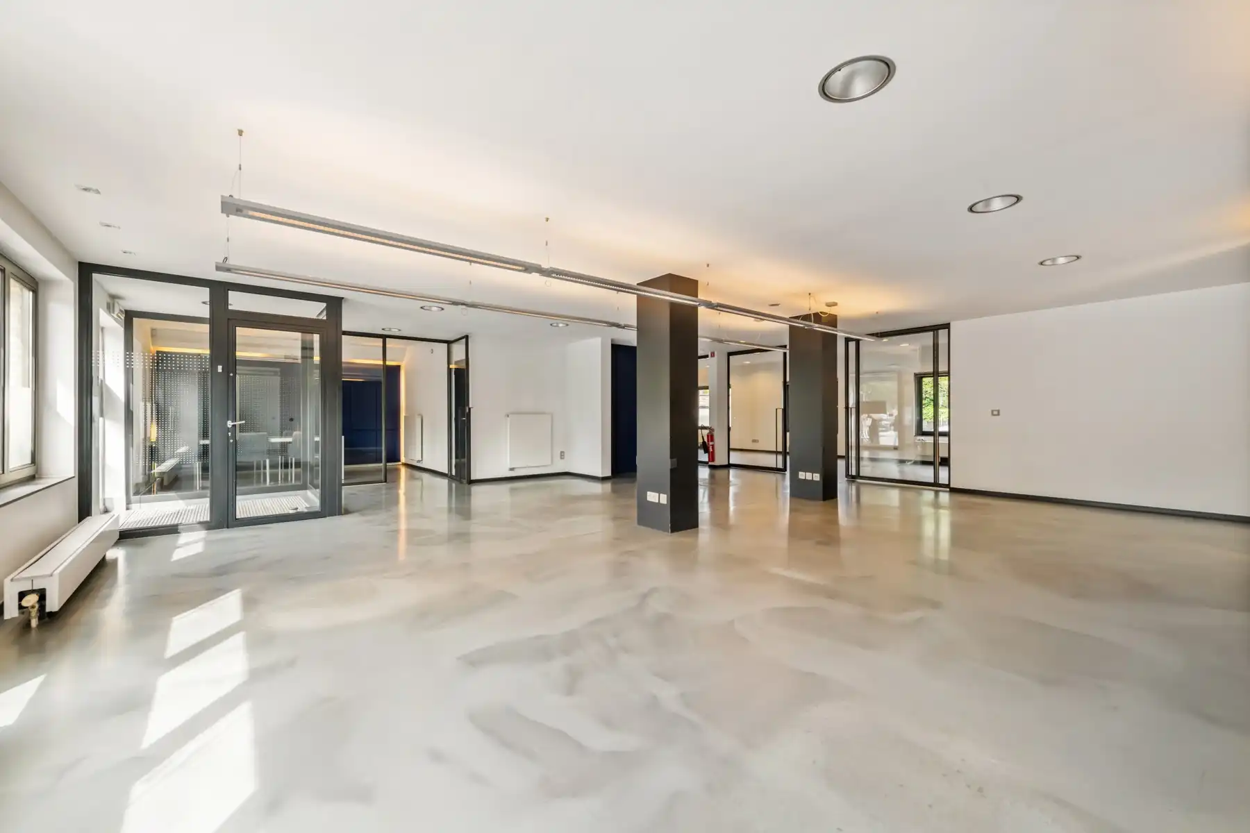 Strategische toplocatie voor uw onderneming. foto 5