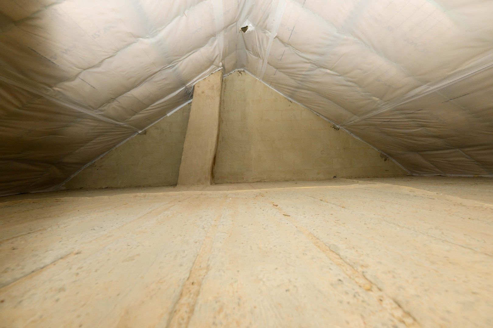 PERFECT INSTAPKLARE ENERGIEVRIENDELIJKE WONING MET TUIN EN GARAGE foto 21