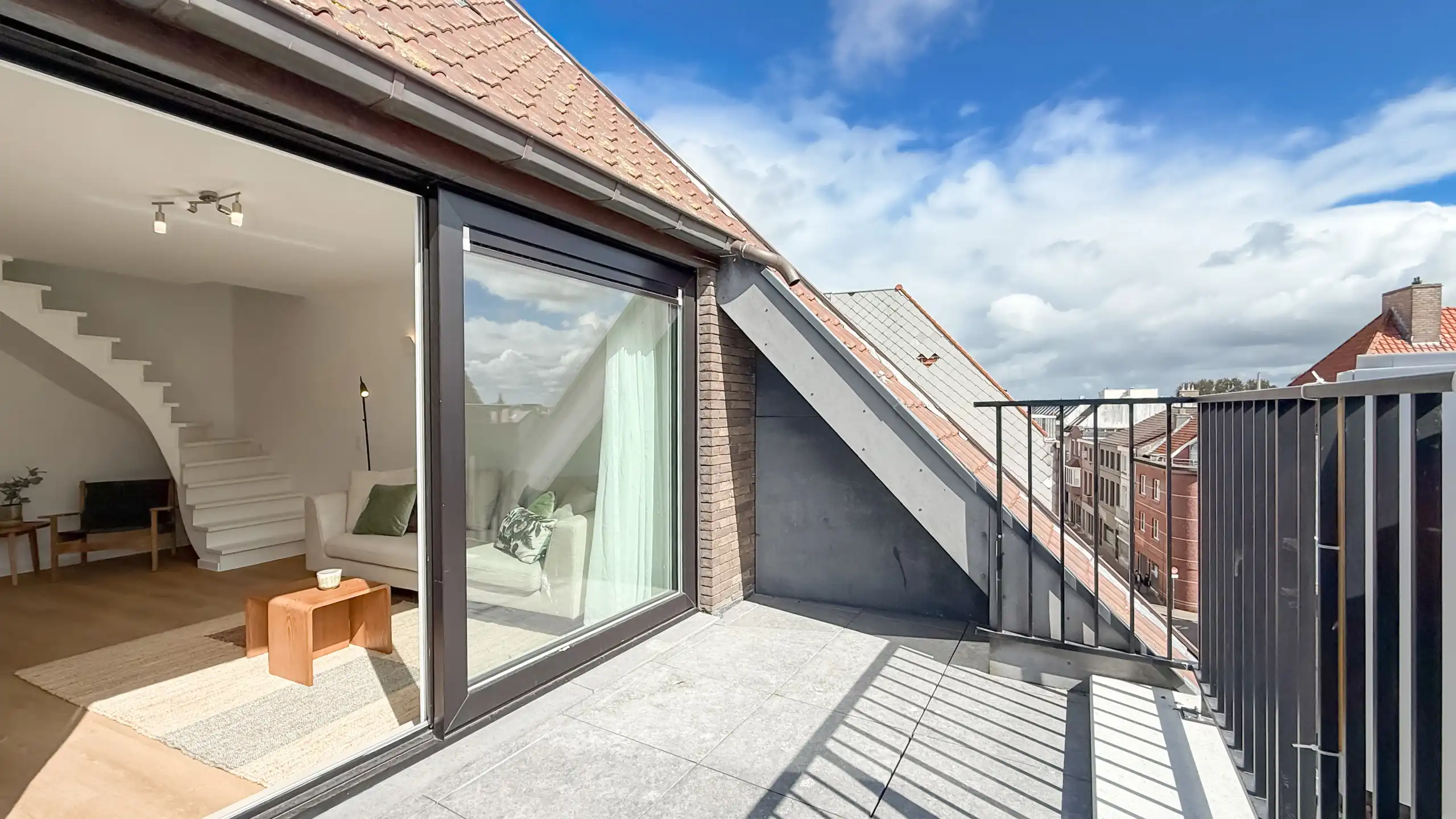 Licht en modern duplexappartement met zuidgericht terras... foto 2