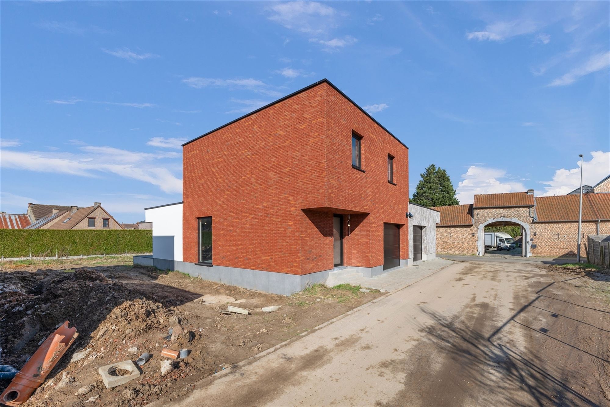 KNAPPE NIEUWBOUWWONING IN MODERNE STIJL IN HET LANDELIJKE GINGELOM  foto 2