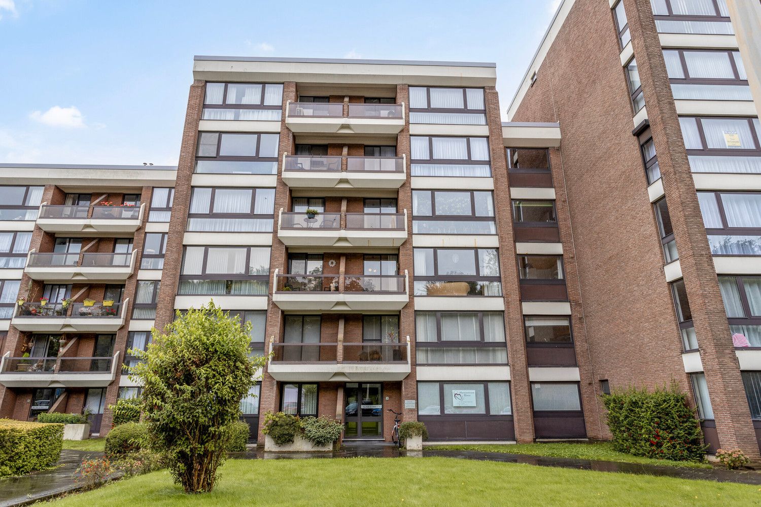 IN 2023 VERNIEUWD APPARTEMENT MET 2 SLPKS, TERRAS EN AUTOSTAANPLAATS TE DIEST! foto 20