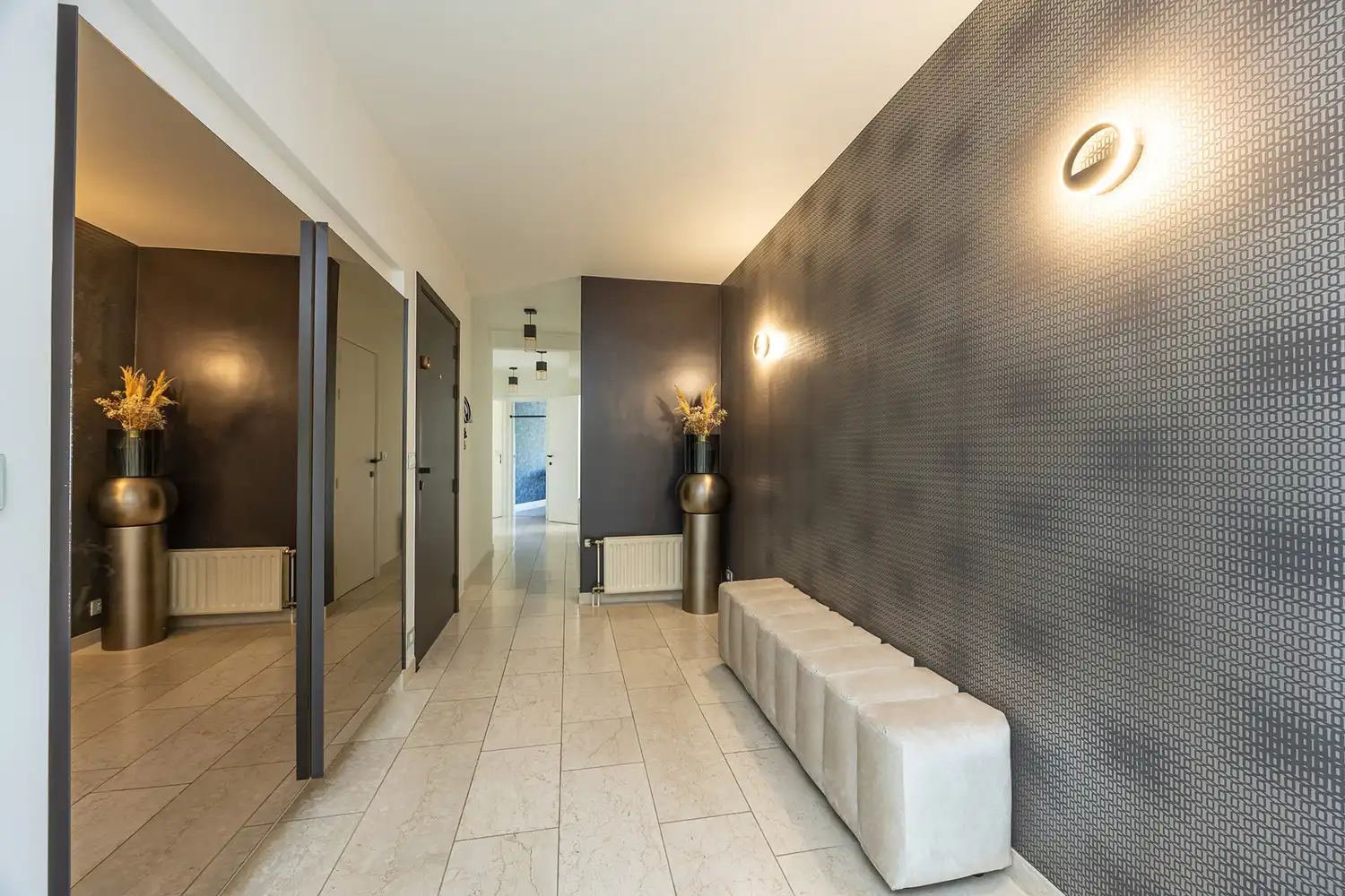 Royaal en energiezuinig hoekappartement (EPC B/260m²) met 4 slaapkamers, 3 badkamers op gewilde locatie aan het Stadspark – optionele parkings foto 4