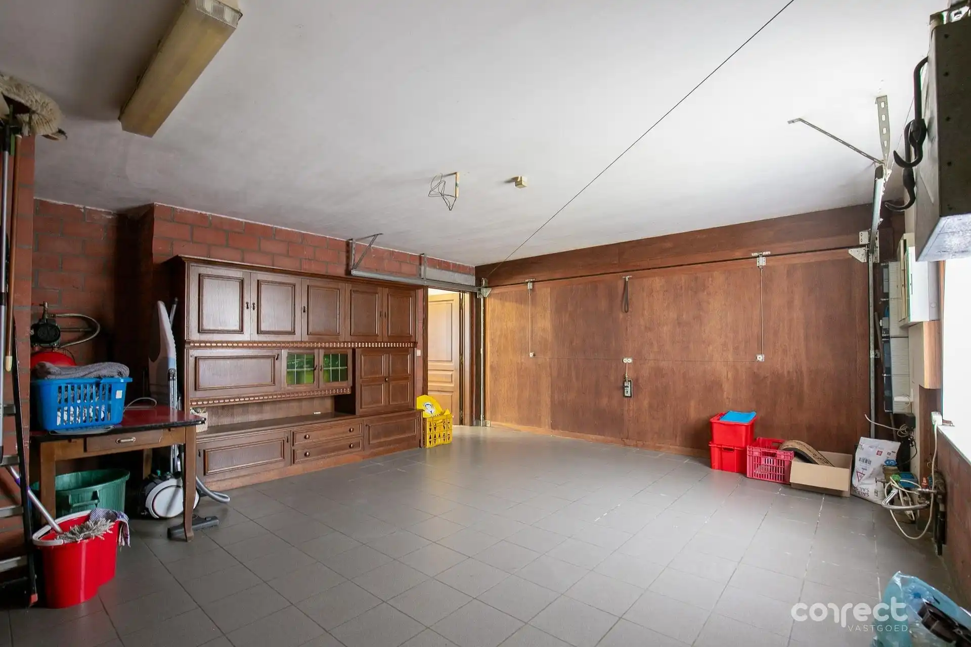 Alleenstaande landelijke woning op een ruim hoekperceel en aanpalend een stuk bouwgrond. foto 14
