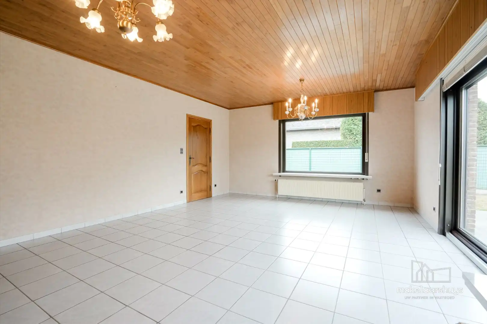 Goed onderhouden bungalow met ruime zolder.   foto 3
