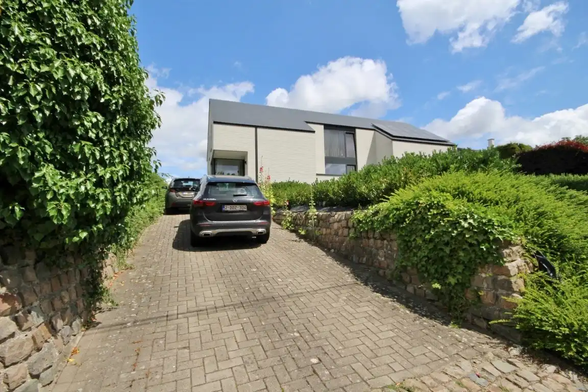 Moderne woning met 3 slaapkamers en tuin in het rustige Landen foto 27