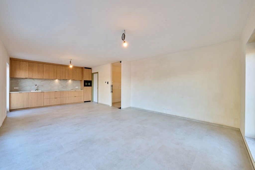 Ezaart 135 2400 Mol 1ste verdiep te huur van 100 m² met terras en met Carport en buitenberging foto 5