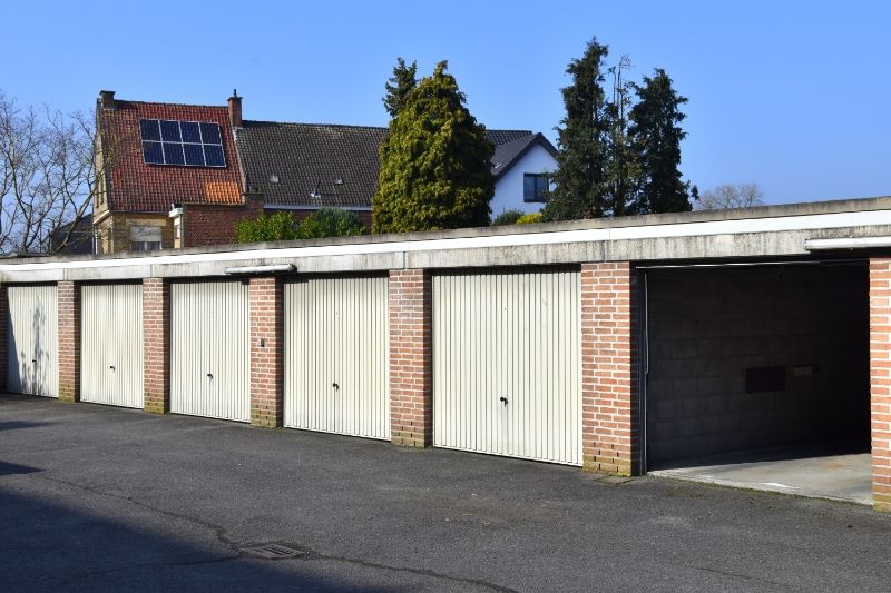 Roeselare : nabij centrum mooie afgesloten garage in een garagecomplex te koop (garage nr 4) foto 4