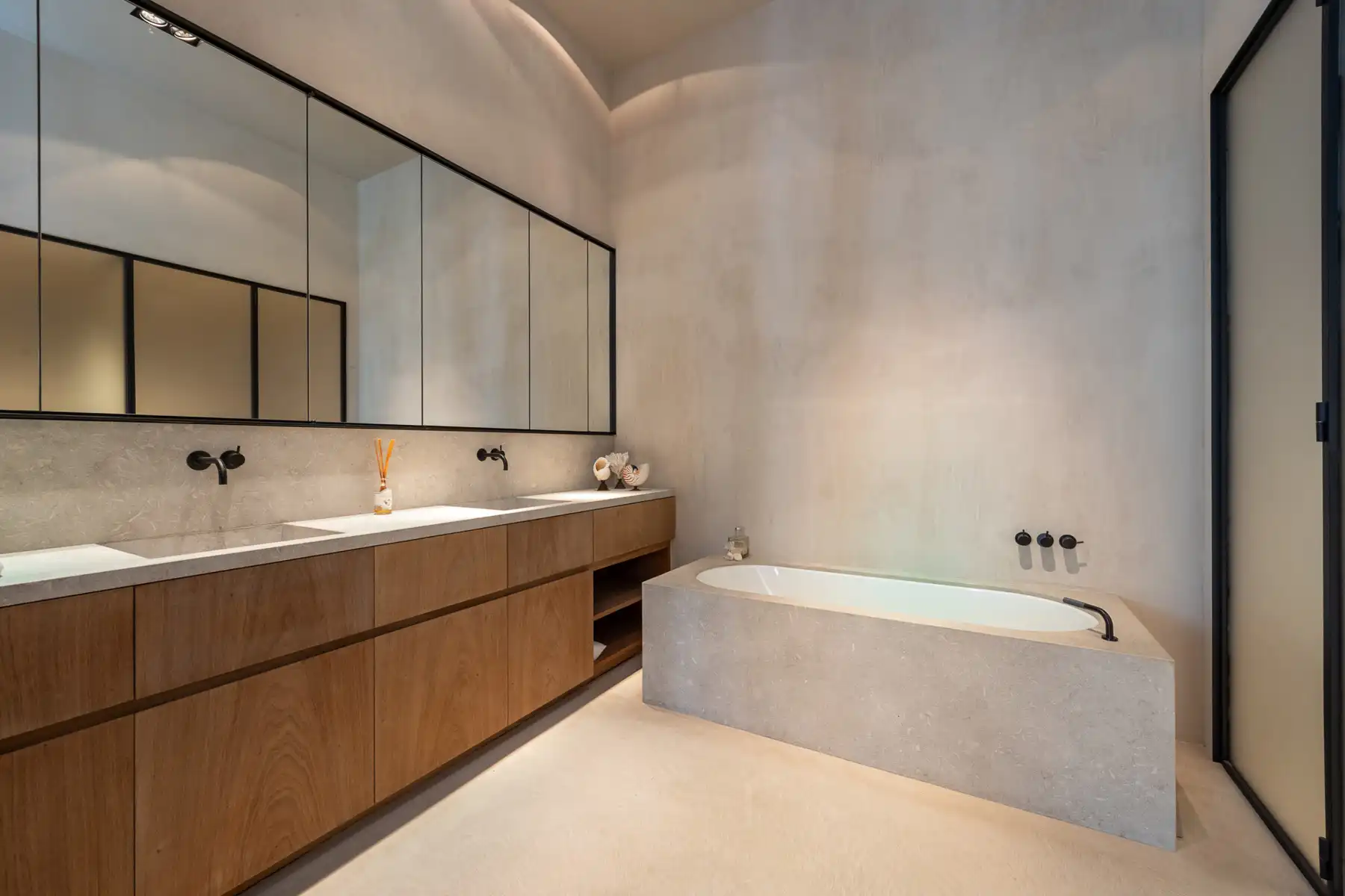 LUXUEUS PENTHOUSE MET PANORAMAZICHT foto 12