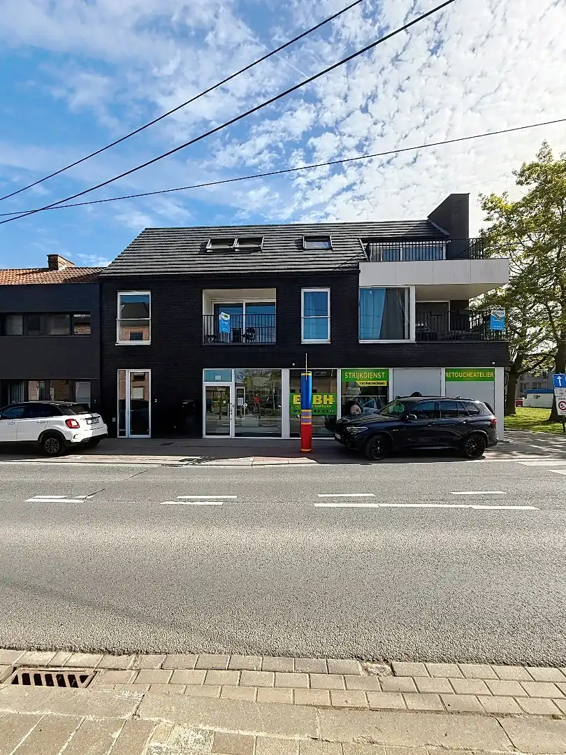 Centraal gelegen appartement met 2 slaapkamers, terras én garage foto 8
