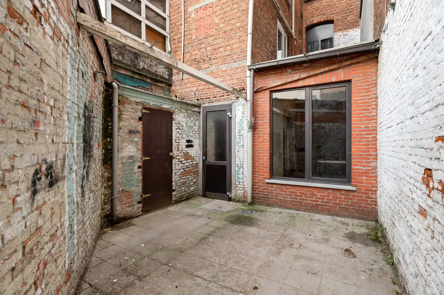 Interessante opbrengsteigendom met 6 woonunits op goede ligging te Antwerpen! foto 10