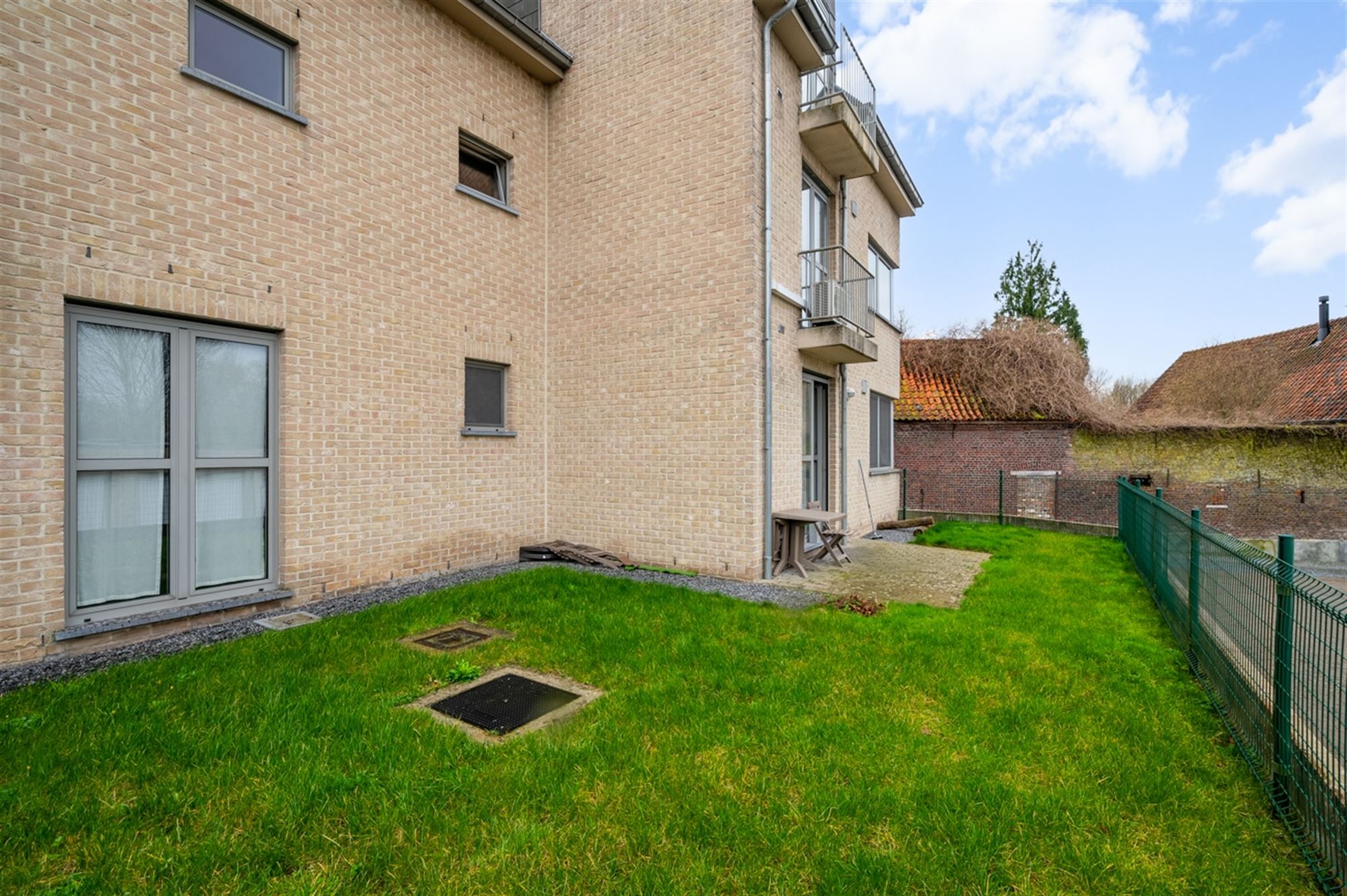 Gelijkvloers appartement met tuin en 2 slaapkamers foto 14