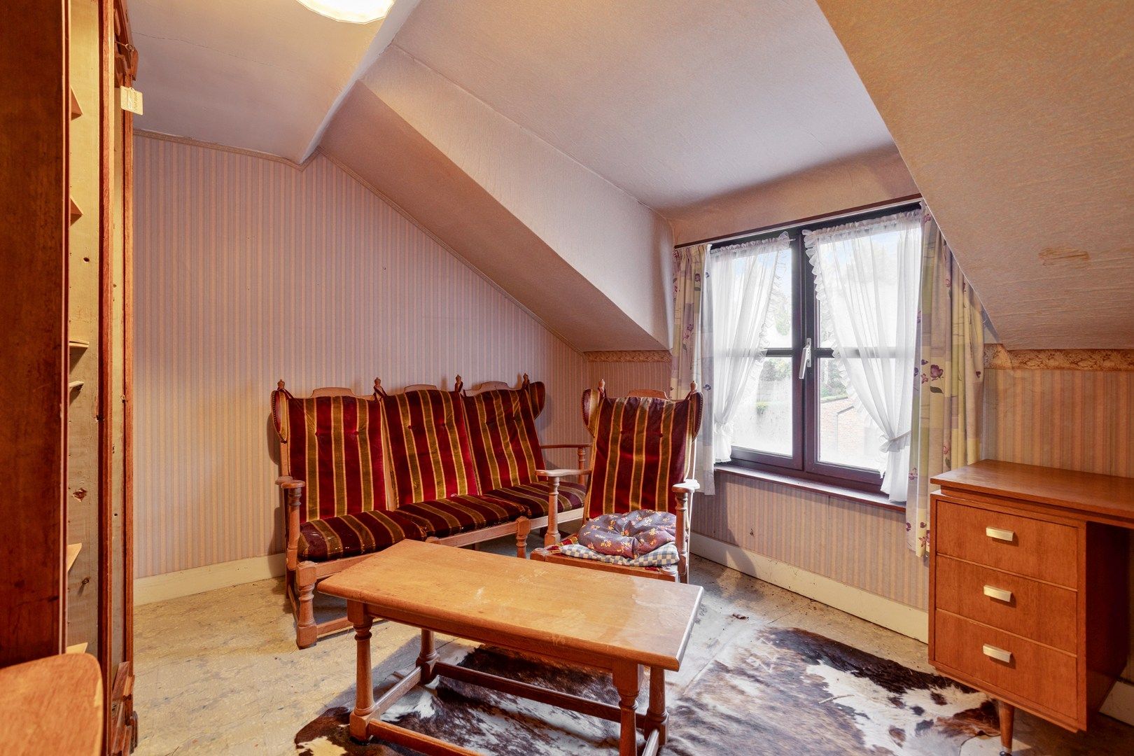 Te renoveren halfopen woning met 3 slpks op 604 m² te St.-Jozef-Olen ! foto 15