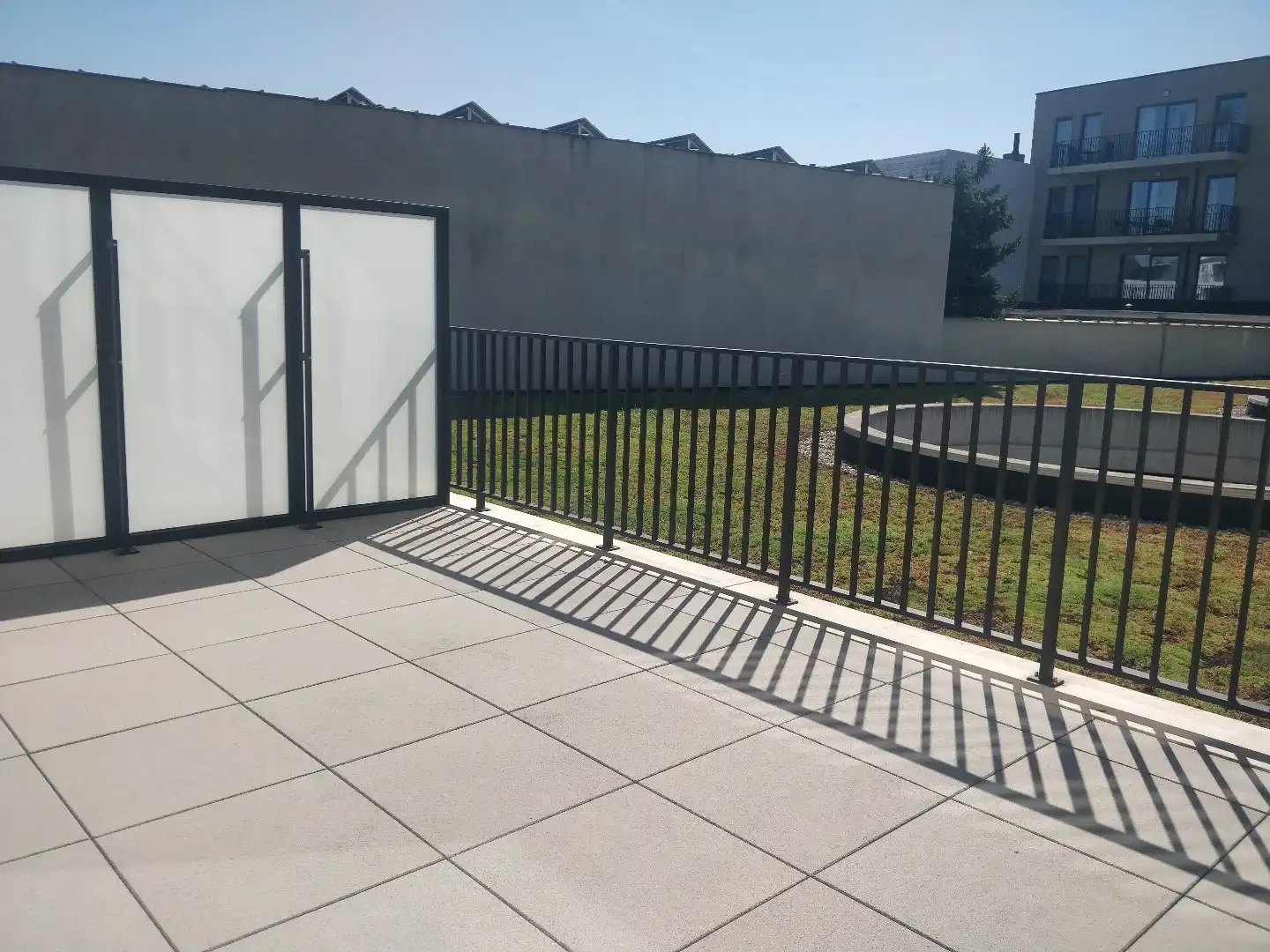 Gelijkvloers energiezuinig nieuwbouwappartement met twee slaapkamers in Lokeren foto 6