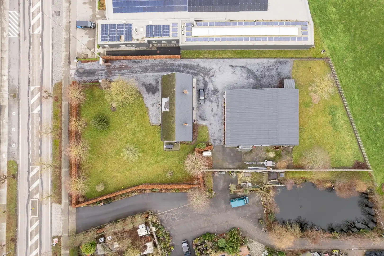 Vernieuwde loods nabij E403 met woning — Hooglede (Gits) te koop foto 21