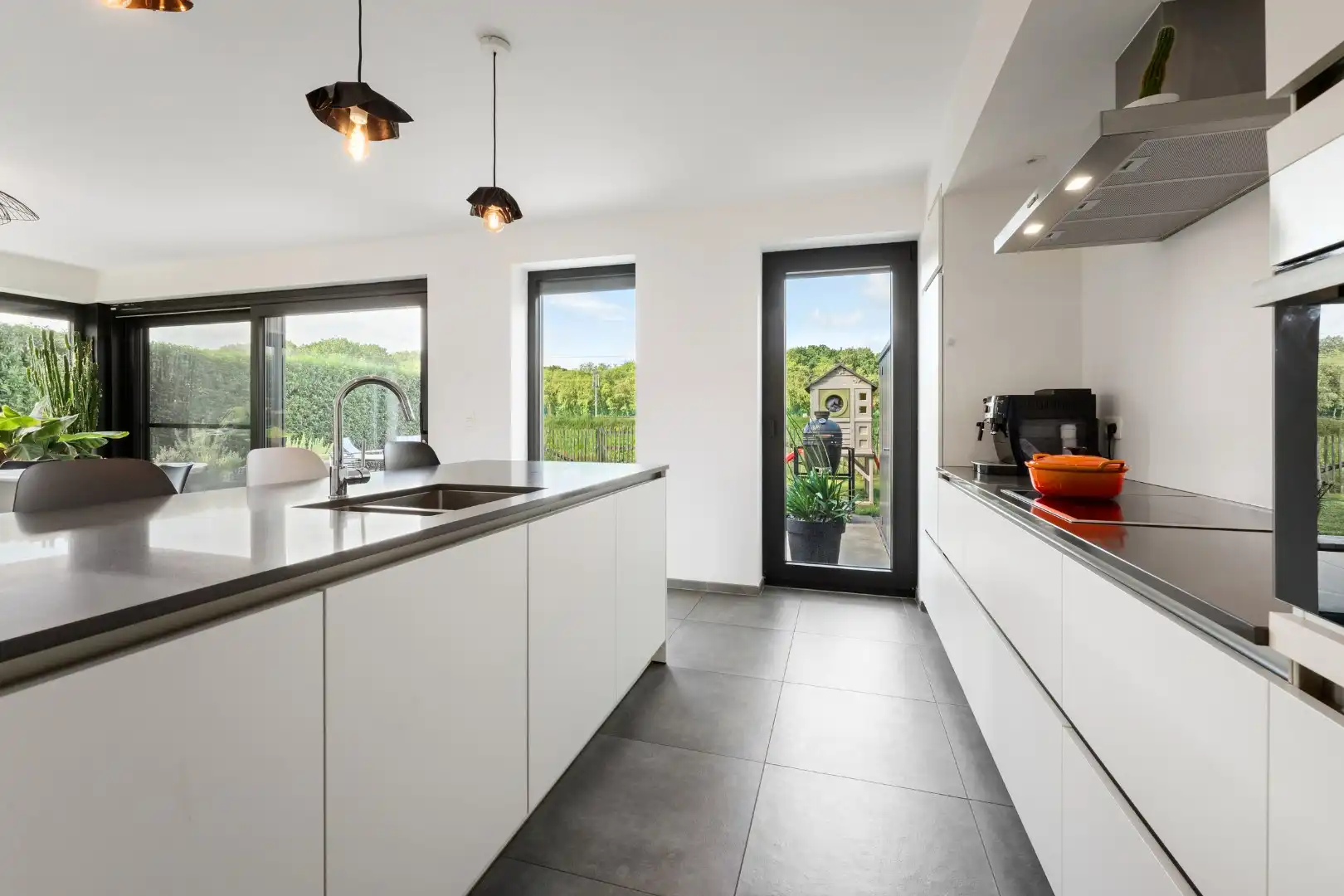 Instapklare woning met zicht op de velden foto 10