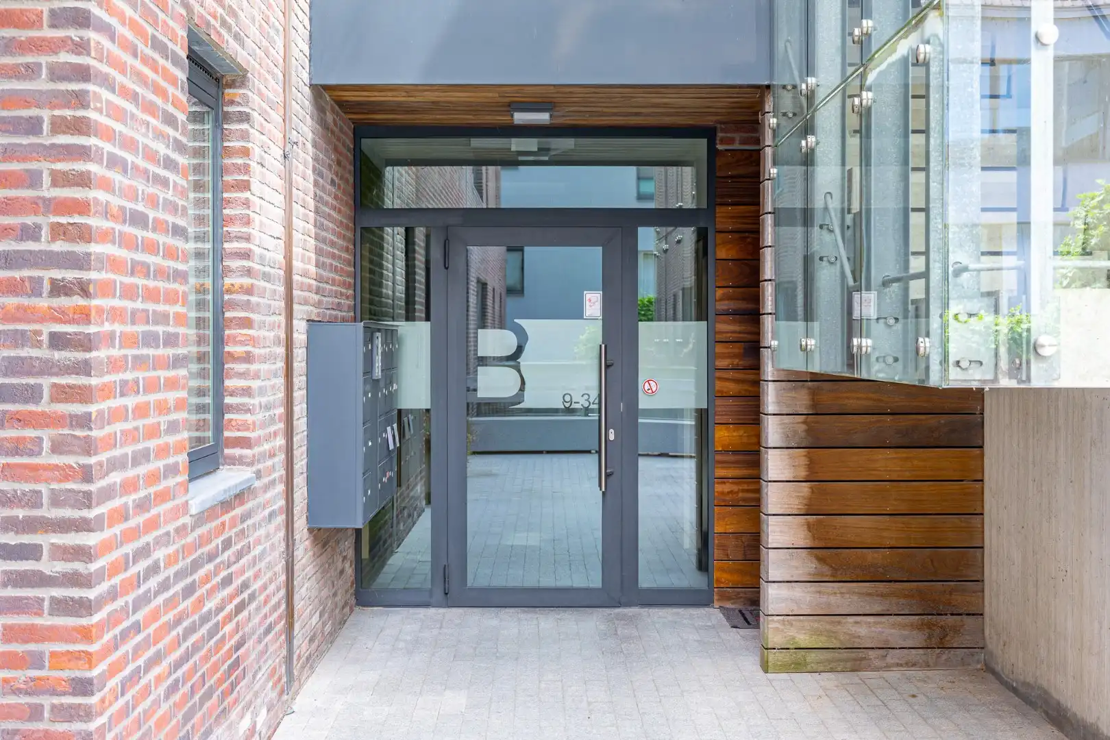 Instapklaar appartement met 2 slaapkamers, garage, berging en zonneterras in Dadizele foto 15