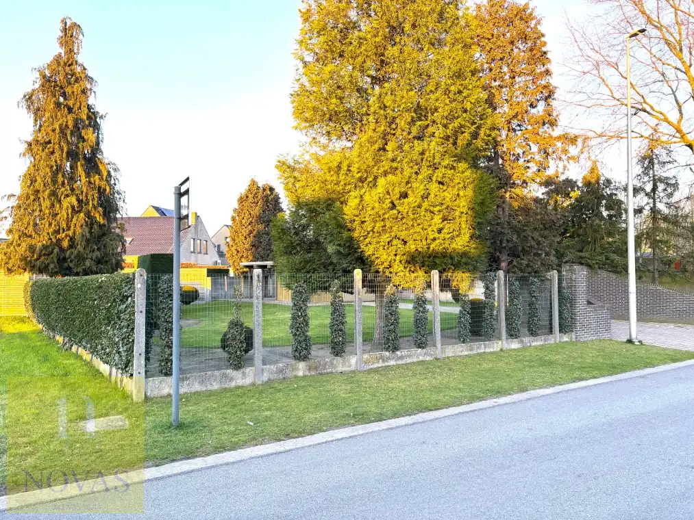 bouwgrond 5are64ca, pal aan het centrum in heel rustige straat foto 11