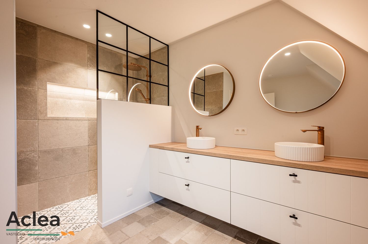 Unieke landelijke nieuwbouw woning met open zichten foto 29