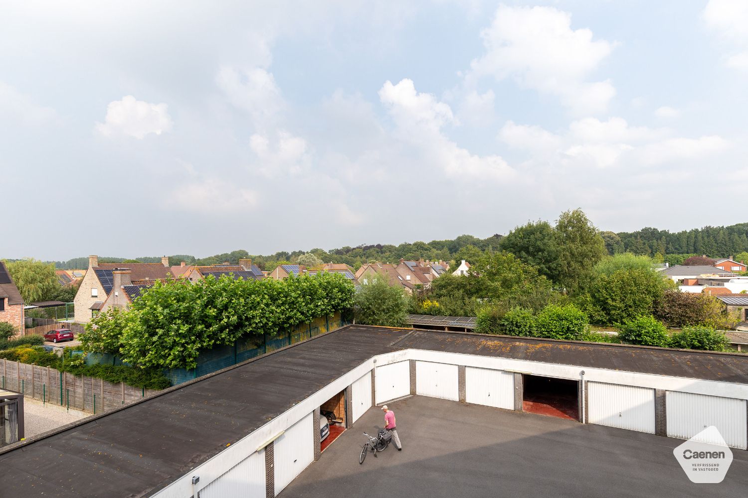 ZONNIG appartement met AANGENAAM zicht, 2 slaapkamers en GARAGE. foto 2