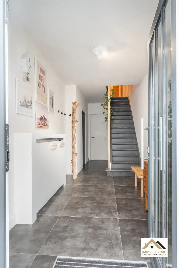 Ruime instapklare woning op toplocatie te Sint-Amandsberg  foto 16