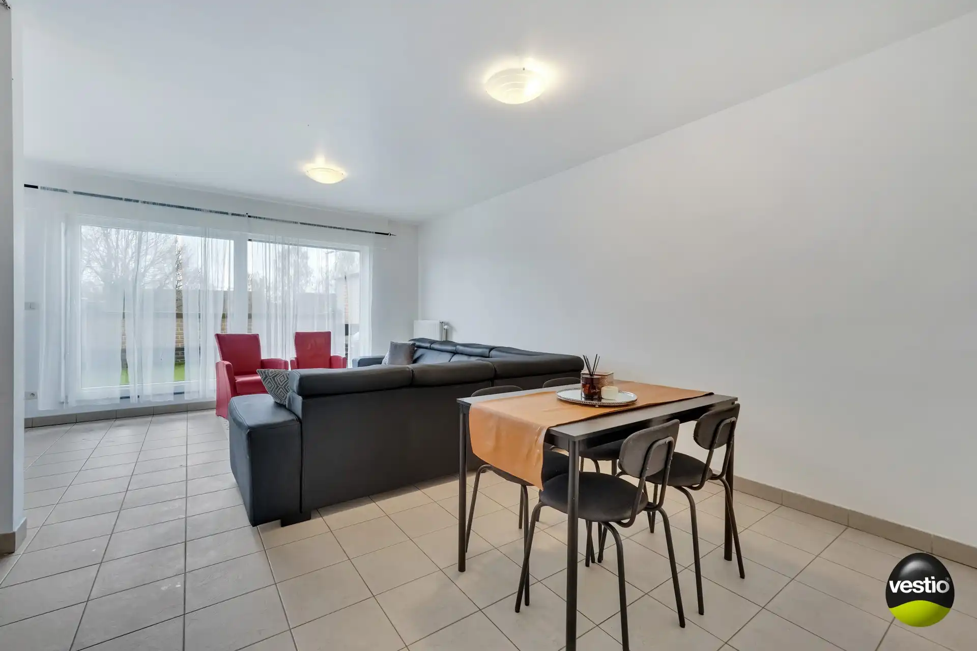 DUPLEXAPPARTEMENT MET 2 SLAAPKAMERS TE HELCHTEREN foto 2