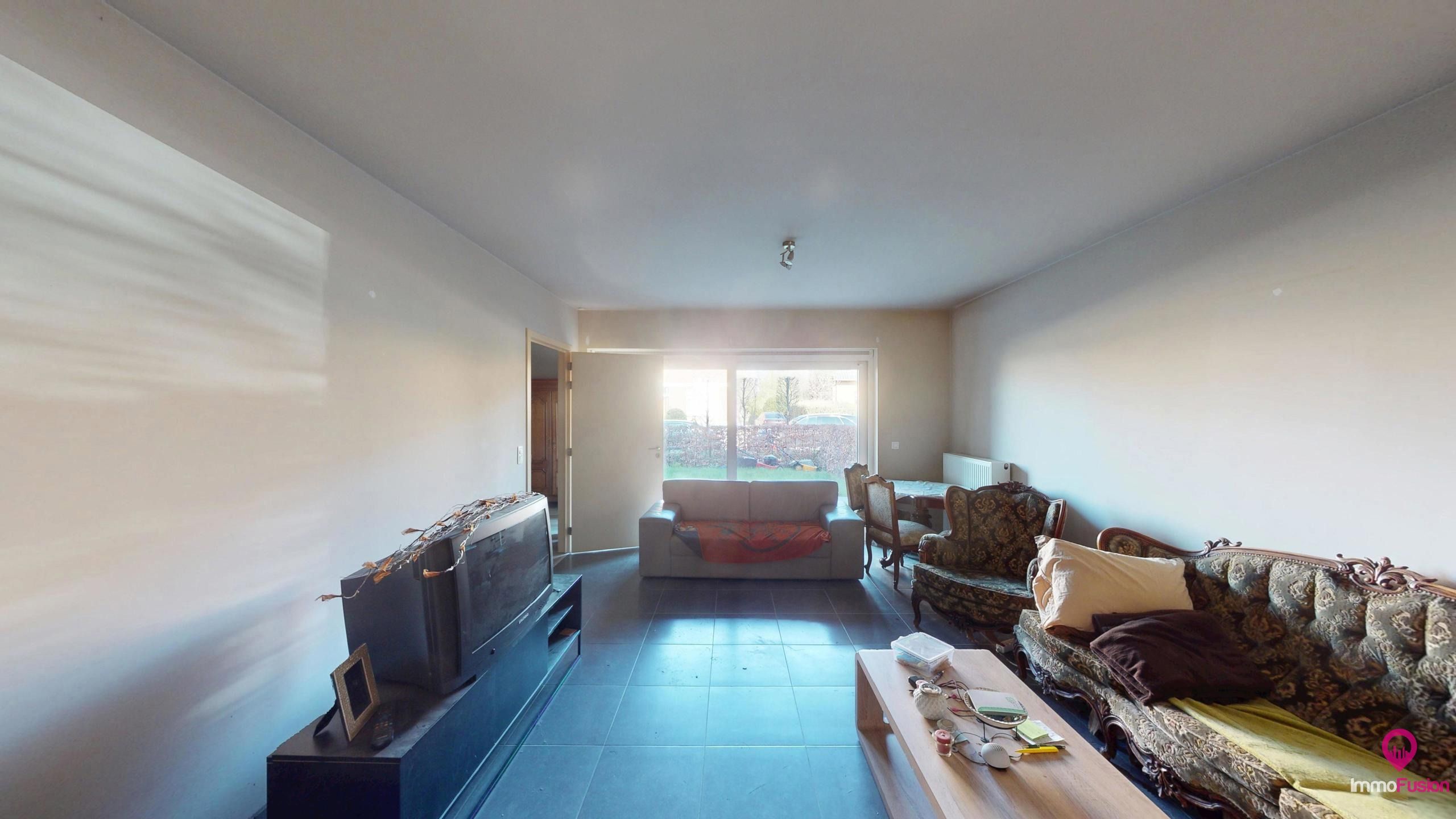 Instapklaar gelijkvloers appartement met 1 slpk en tuintje! foto 3