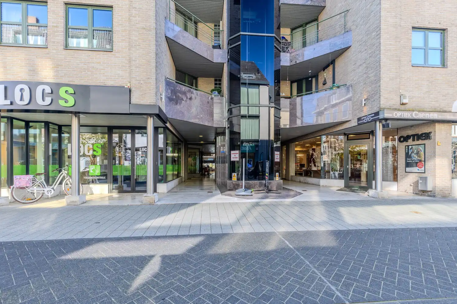 Handelspand met diverse mogelijkheden in hartje Lanaken foto 5