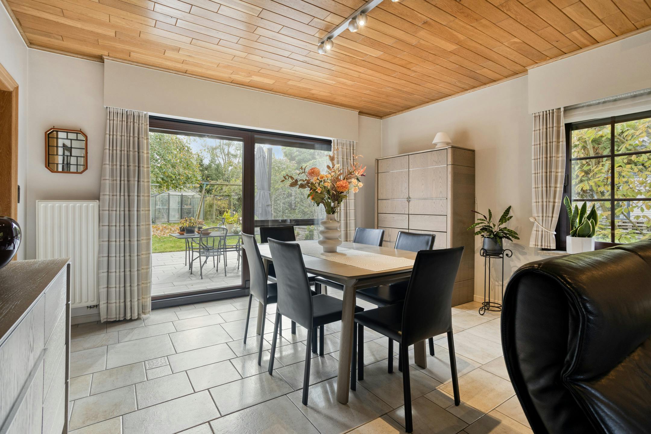 Gezinswoning met 3 slaapkamers en bureau te koop in Drongen foto 6