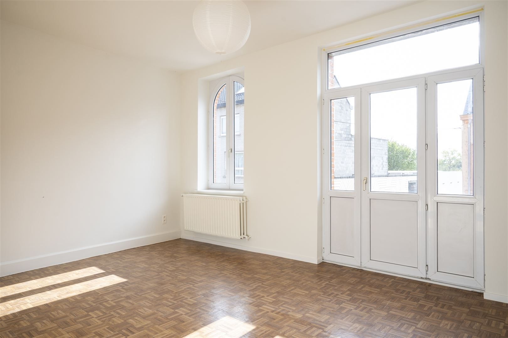 volledig gerenoveerde woning met authentieke elementen foto 10